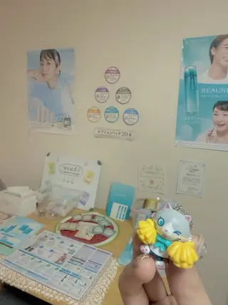 メナード丸の内ヒルズ 柳田りさのエステ・リラクイメージ