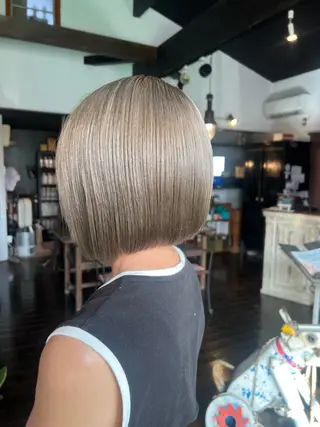 ショート カラー 🩵小野 えりか🩷のヘアスタイル