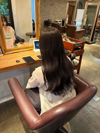 ロング カラー 髪質改善カラー ベージュ🤎YUMEのヘアスタイル