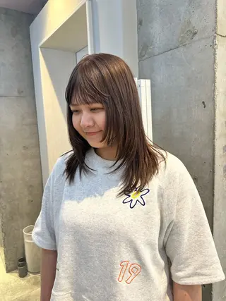 ミディアム さとう あやかのヘアスタイル