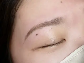 アイブロウ PIMIL佐々木 亜里沙のマツエク・マツパデザイン