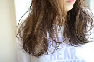 ロング カラー 新生活応援★半額/ 25歳以下　“内間”のヘアスタイル