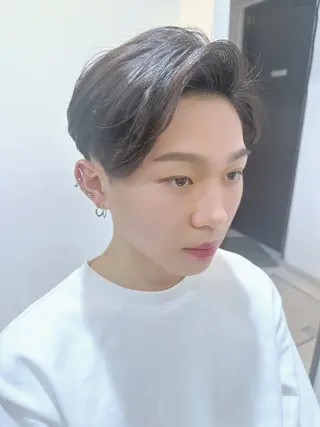 メンズ レイヤー 艶々カラーのヘアスタイル