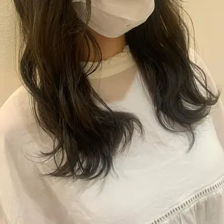 セミロング カラー 尾崎 愛華のマツエク・マツパデザイン