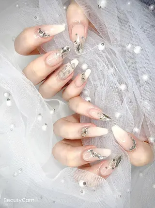 ネイル I-nailロング /ワンホン/キラキラのネイルデザイン