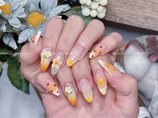 ネイル Luxe Nail Salonのネイルデザイン