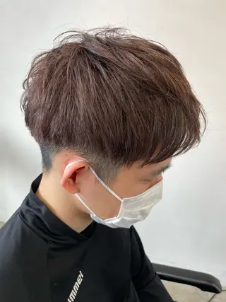 カラー メンズ 【un】 MANAのヘアスタイル