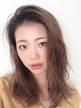 セミロング カラー box mico. mutsumiのヘアスタイル