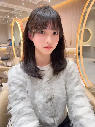 ミディアム カラー 縮毛矯正✨🫧 レイヤー川村利幸のヘアスタイル