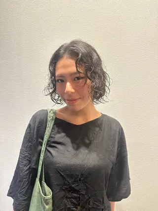 ショート パーマ ぱる/透明感カラー パーマ/カットのヘアスタイル