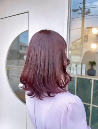 ミディアム カラー tim hinaのヘアスタイル