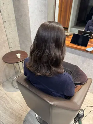 ミディアム カラー スガハラ アンナのヘアスタイル