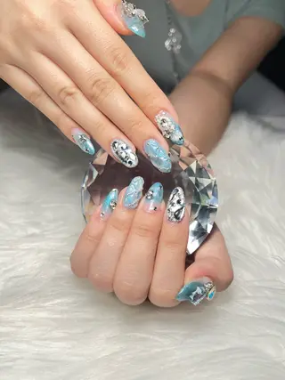 ネイル ネイルサロン ティアラのネイルデザイン