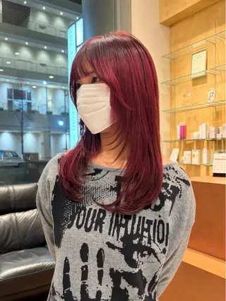 ロング ルナ|縮毛矯正 ×デザインカラー🥝のヘアスタイル