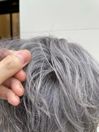 カラー メンズ 梅田 カットモデル募集のヘアスタイル