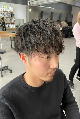 パーマ メンズ 西村あきや トレンド韓国ヘアのヘアスタイル