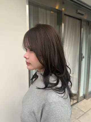 ミディアム 阪上 沙織のヘアスタイル