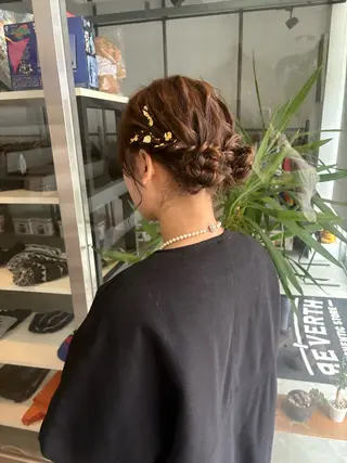 ヘアアレンジ chic  有山 美瑠のヘアスタイル