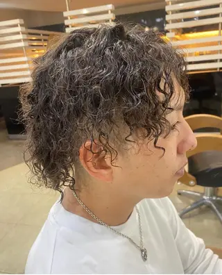 パーマ ヘアアレンジ メンズ 烏山 達也のヘアスタイル