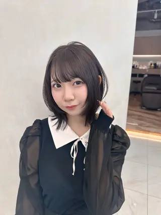 ロング カラー 韓国風レイヤーカラー ライムのヘアスタイル