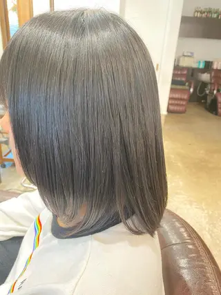 ミディアム パーマ 沖田 舞衣のヘアスタイル