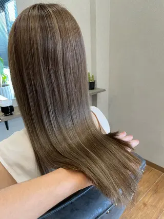 ロング カラー 鵜飼 真伍のヘアスタイル