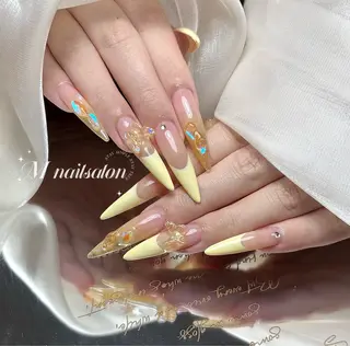 ネイル M🌷nail 長さだし専門店のネイルデザイン