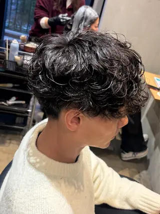 ショート パーマ みわ/博多 ブリーチ/メンズヘアのヘアスタイル