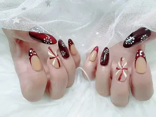 ネイル Hina ネイルサロンのネイルデザイン