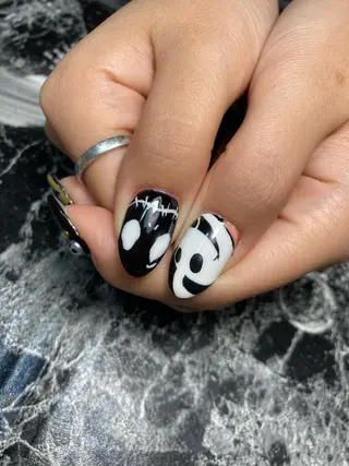 ミディアム ネイル ✴︎ Delightのネイルデザイン