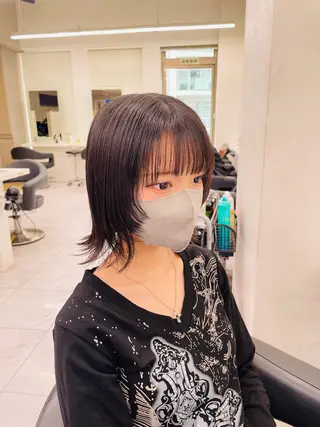 ショート カラー 透明感🤍レイヤー ベージュ‎🤍ピンクのヘアスタイル