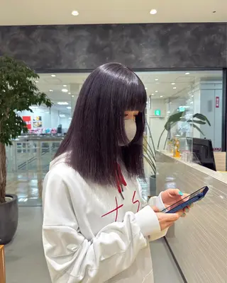 ミディアム カラー NAKAHARA TSUKUSHIのヘアスタイル