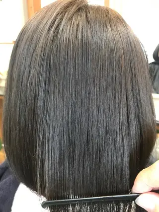 ショート カラー 吉森 満俊のヘアスタイル