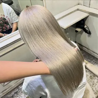 ミディアム カラー 🧃Kawakami kotomi🧃のヘアスタイル