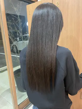 ロング 鈴木 梨瑚のヘアスタイル