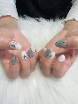 ネイル ★RISA★ 伊勢崎 【KARAT】のネイルデザイン