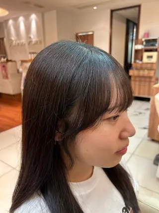 セミロング 三瓶 公子のヘアスタイル