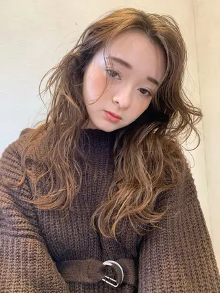 セミロング エイミーバイアフロート所属・Kasuga Sayuriのヘアスタイル