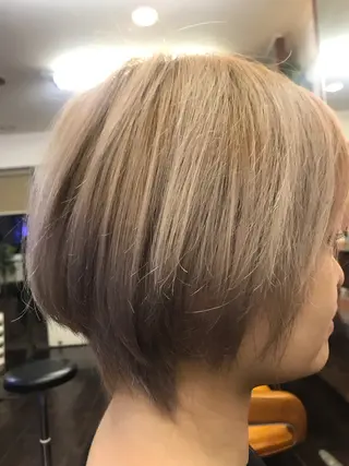 ショート カラー 桧山 真のヘアスタイル