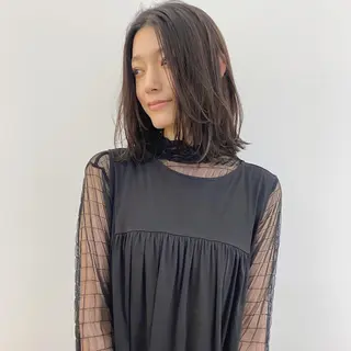 ミディアム カラー 大石 沙季のヘアスタイル