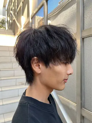 ショート ブリーチカラー🌈 ウルフカット🐺のヘアスタイル