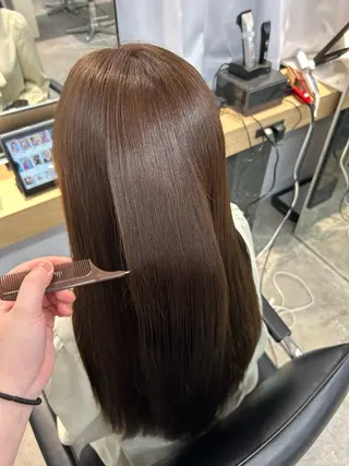 セミロング ハルカ 透明感カラー 美髪縮毛矯正🥣のヘアスタイル