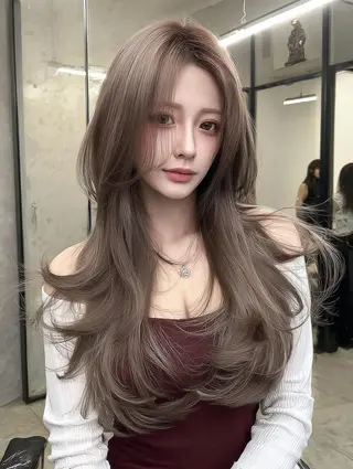 セミロング 青木 りおのヘアスタイル