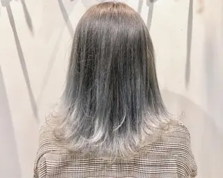 セミロング カラー VIRETTA 【ヴィレッタ】のヘアスタイル