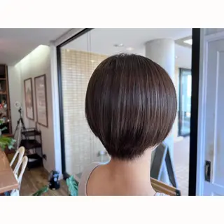ショート カラー ツキダテ ユイのヘアスタイル