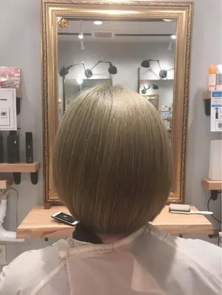 ショート カラー 個室で似合わせ好印象 🧡外山弥千代のヘアスタイル