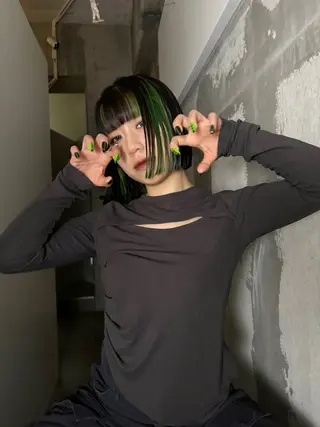 ショート mirai/レイヤー ボブ/デザインのヘアスタイル