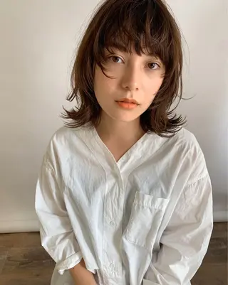 ミディアム カラー 安村 美奈のヘアスタイル