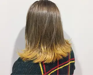 セミロング カラー VIRETTA 【ヴィレッタ】のヘアスタイル