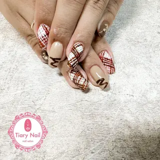 ネイル tiarynail K K🐼のネイルデザイン